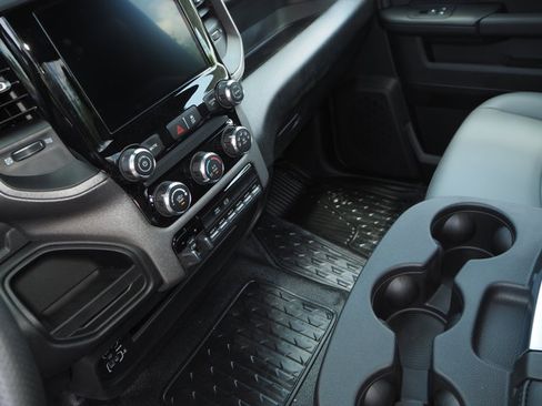 New 2025 RAM 5500 Tradesman image 18