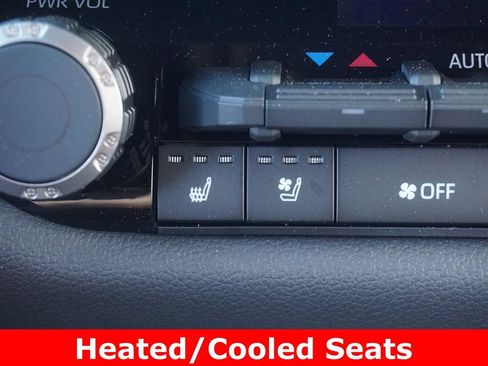 New 2026 Toyota Tundra Limited AWD/4WD image 9