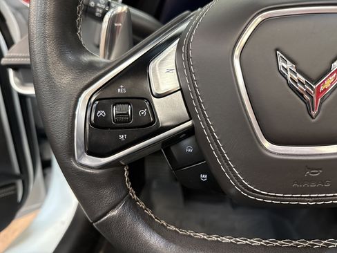 Used 2023 Chevrolet Corvette Stingray Premium Conv w/ Z51 Performance Package image 20