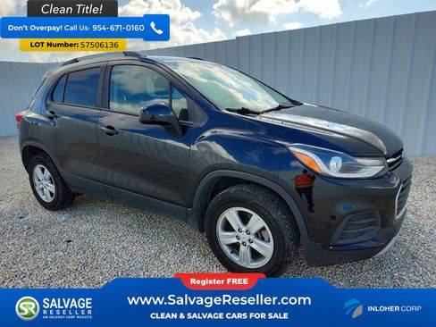 Used 2021 Chevrolet Trax LT w/ LT Convenience Package AWD/4WD image 5