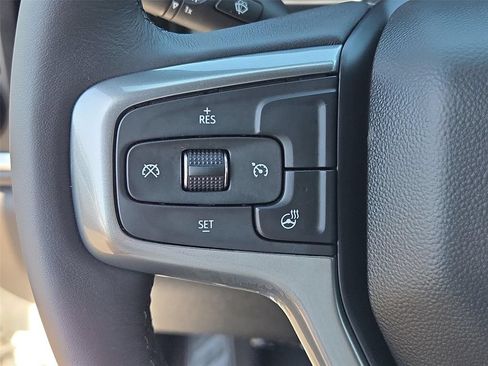 Certified 2022 Chevrolet Silverado 1500 RST AWD/4WD image 36