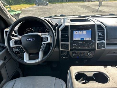 Used 2018 Ford F150 Lariat image 14