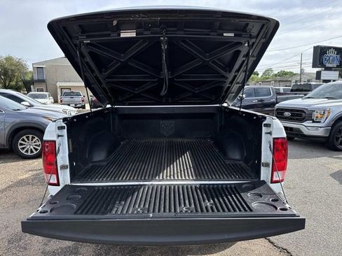 Used 2015 RAM 1500 Express image 10