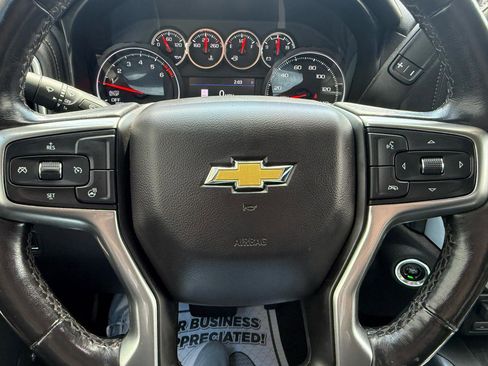 Used 2021 Chevrolet Silverado 1500 LTZ AWD/4WD image 22