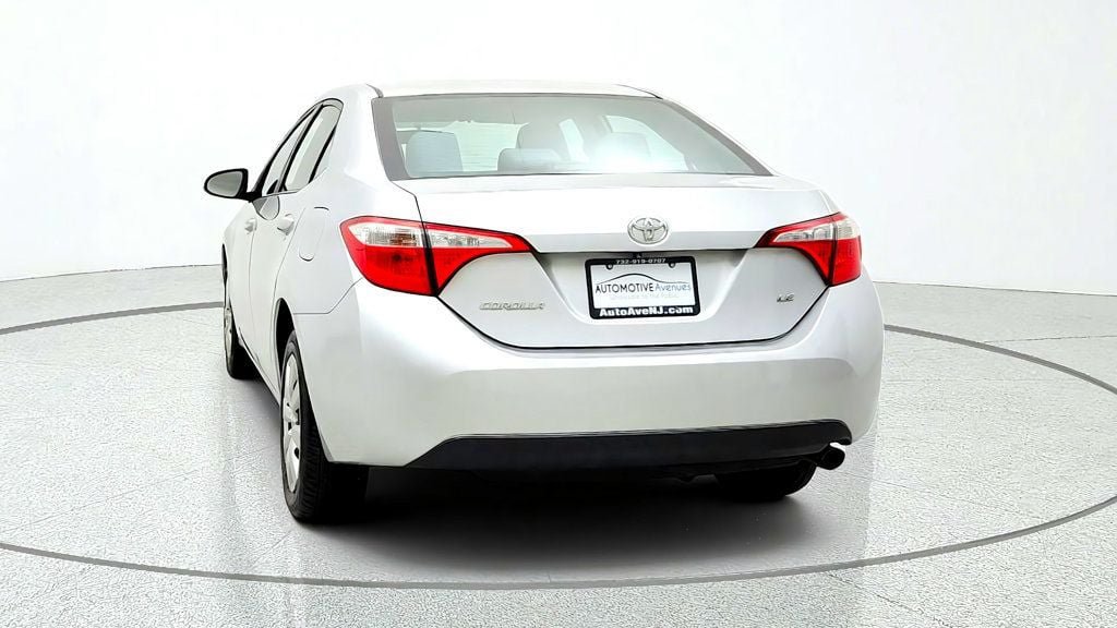 Used 2016 Toyota Corolla LE FWD image 6