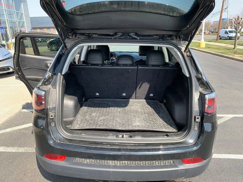 Used 2021 Jeep Compass Latitude w/ Convenience Group image 29