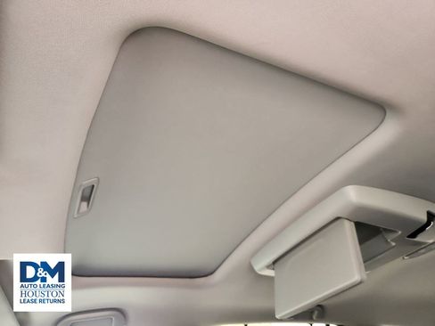 Used 2020 Honda Pilot Touring image 32