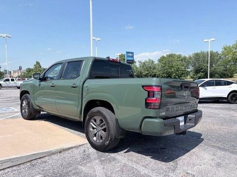 Used 2025 Nissan Frontier SV w/ SV Convenience Package RWD image 5