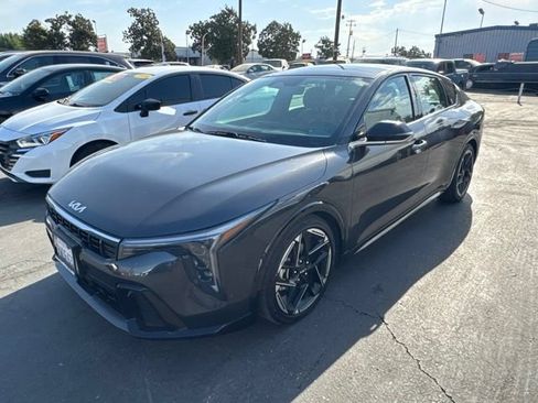 Used 2025 Kia K4 GT-Line w/ GT-Line Premium Package FWD image 2