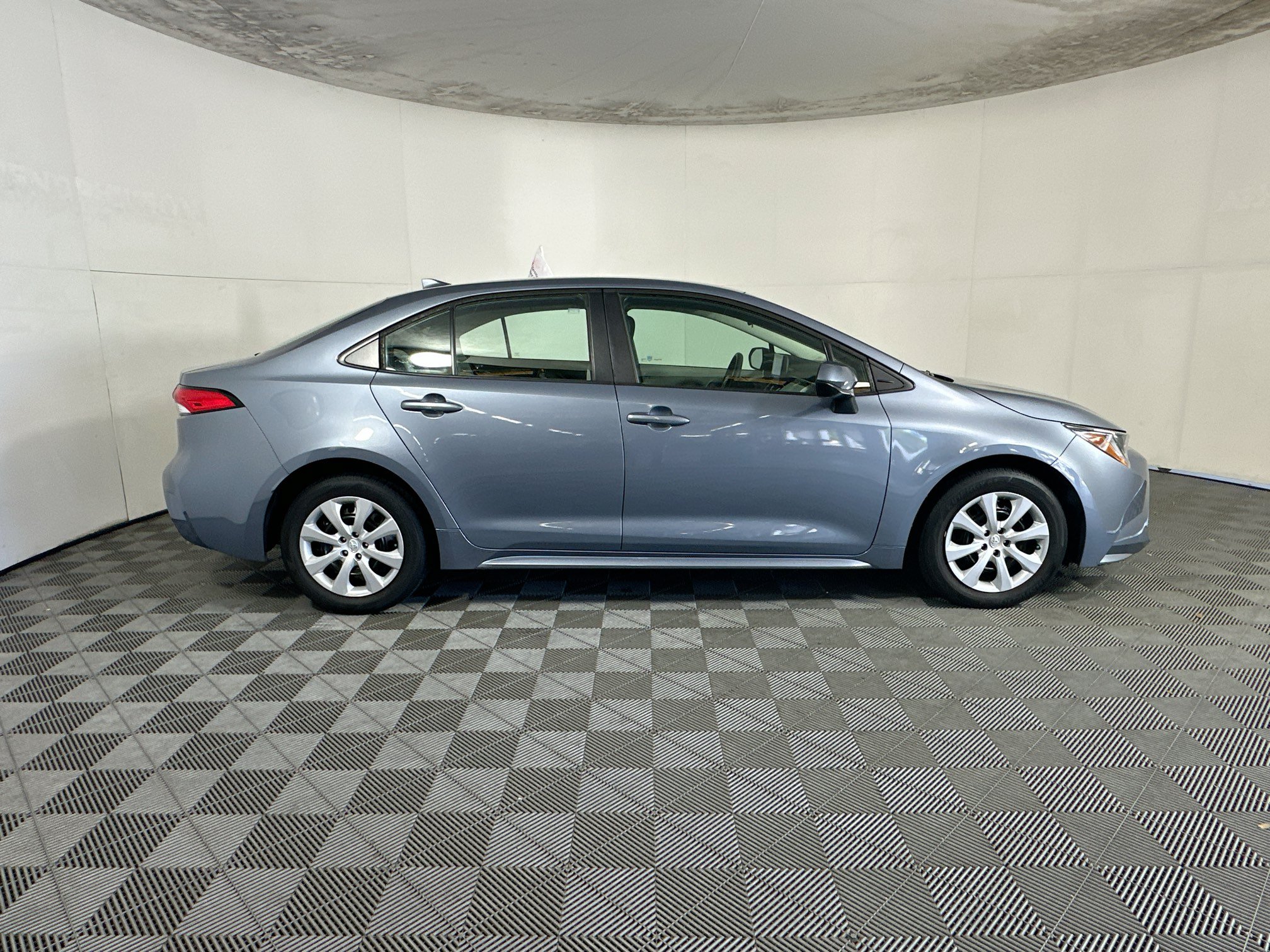 Certified 2024 Toyota Corolla LE FWD image 2