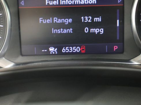 Used 2023 Chevrolet Equinox LT image 39