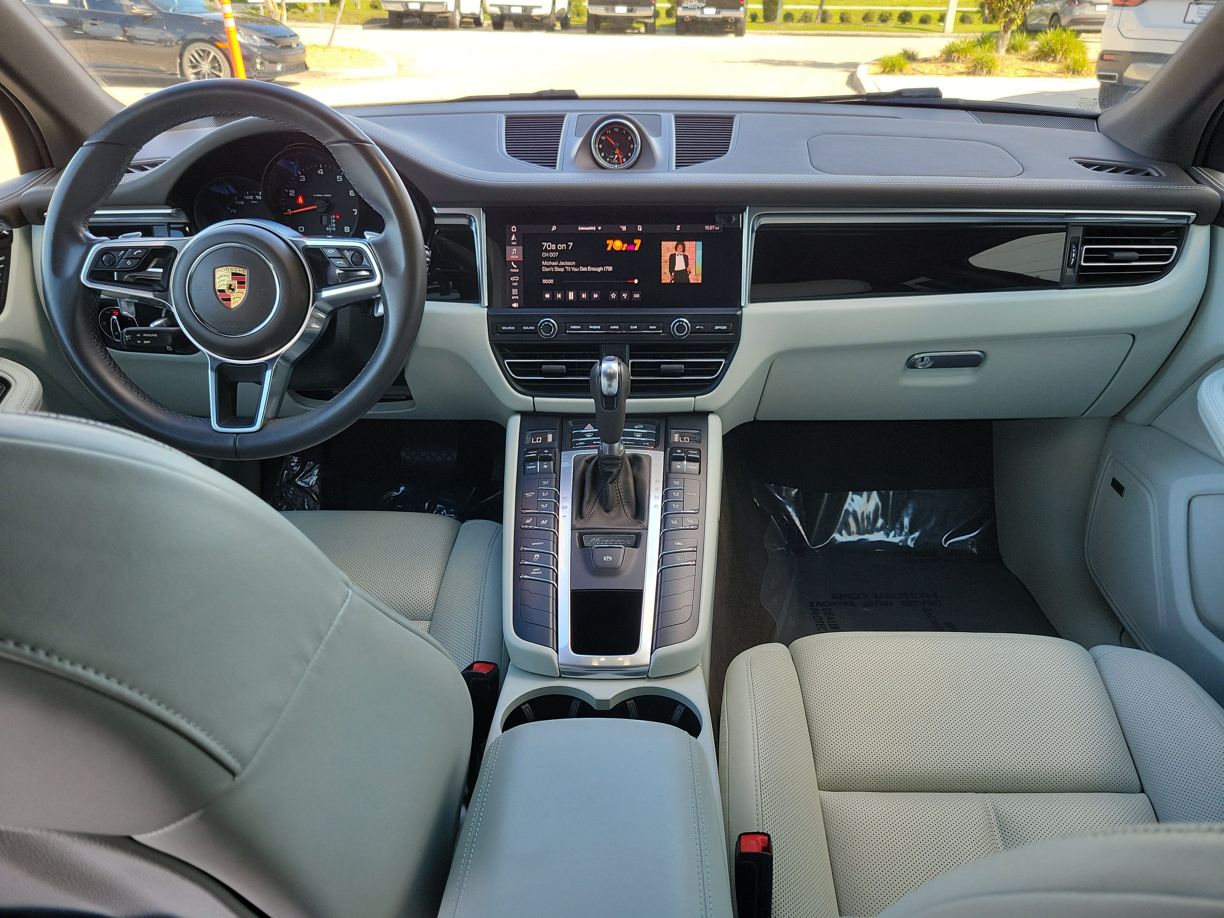 Used 2021 Porsche Macan AWD/4WD image 18