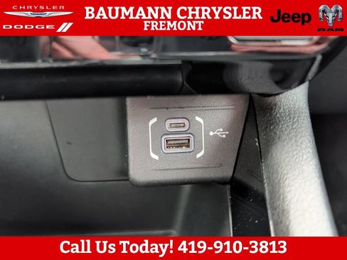 Used 2023 Jeep Compass Limited AWD/4WD image 29