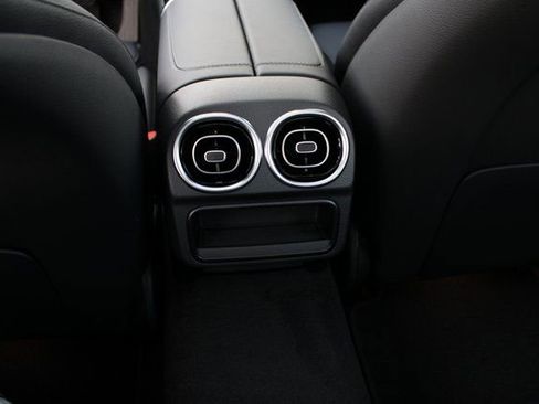 New 2025 Mercedes-Benz C 300 4MATIC Sedan image 31