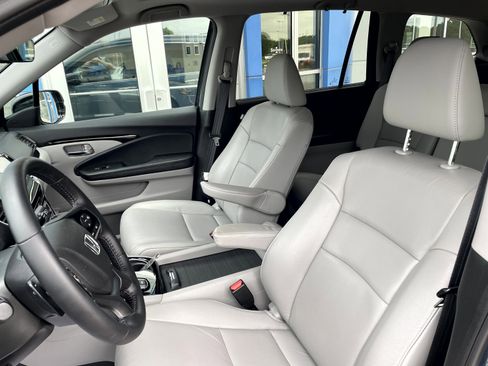 Certified 2021 Honda Pilot Touring image 13