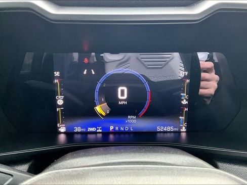 Used 2023 Chevrolet Colorado Trail Boss image 14