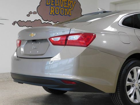 Used 2023 Chevrolet Malibu LT FWD image 91