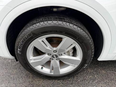 Used 2019 Audi Q5 2.0T Premium Plus w/ Premium Plus Package image 20