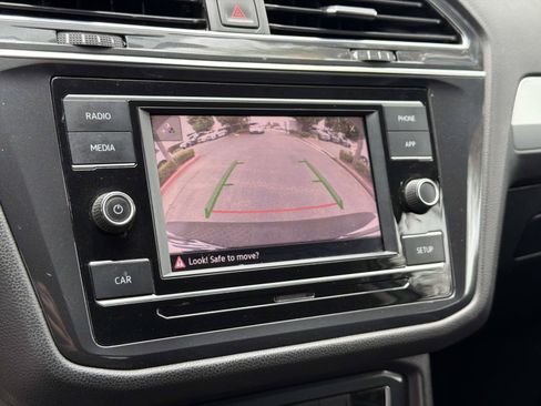 Used 2019 Volkswagen Tiguan S FWD image 13