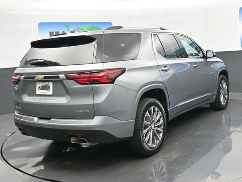Used 2023 Chevrolet Traverse Premier image 5