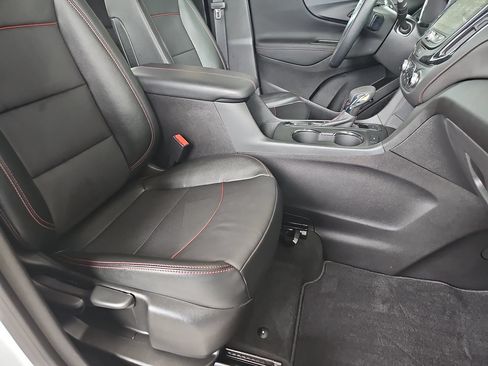 Certified 2024 Chevrolet Equinox RS w/ RS Leather Package AWD/4WD image 13