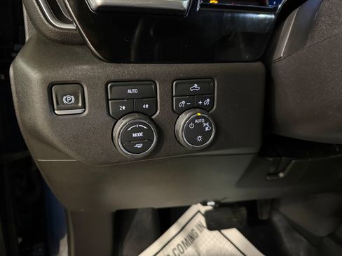 Used 2022 Chevrolet Silverado 1500 LT image 47