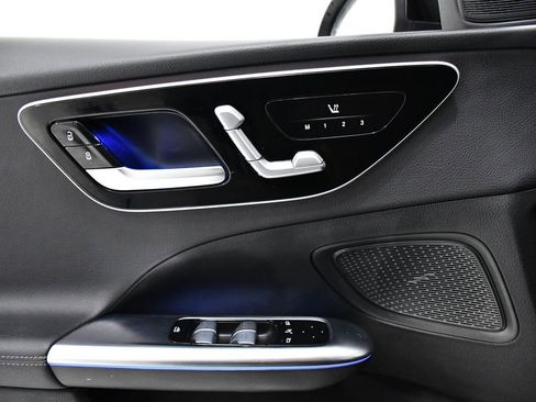 Used 2023 Mercedes-Benz C 300 4MATIC Sedan image 17