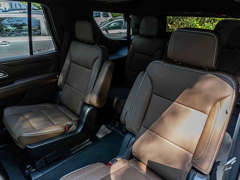 Used 2023 Chevrolet Tahoe High Country w/ Advanced Technology Package image 22