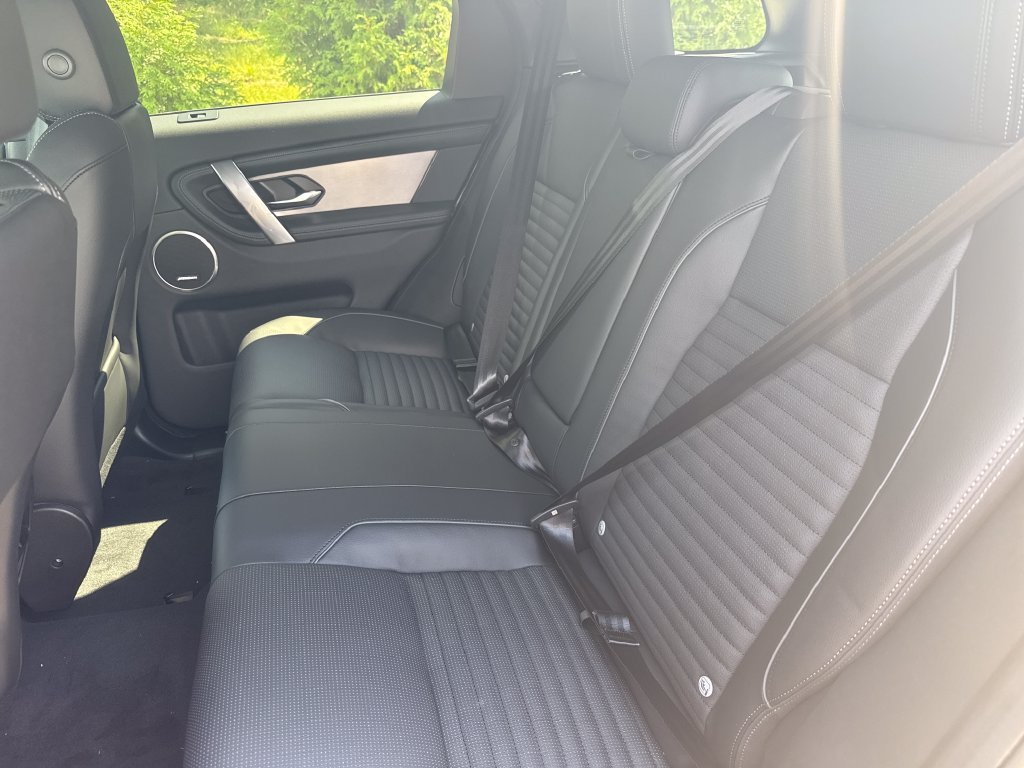 New 2026 Land Rover Discovery Sport Landmark AWD/4WD image 13
