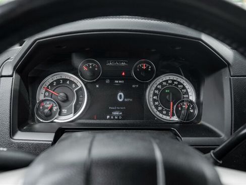 Used 2018 RAM 3500 Laramie w/ Cold Weather Group AWD/4WD image 30