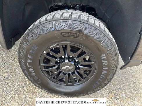 Used 2025 Chevrolet Silverado 2500 ZR2 AWD/4WD image 43