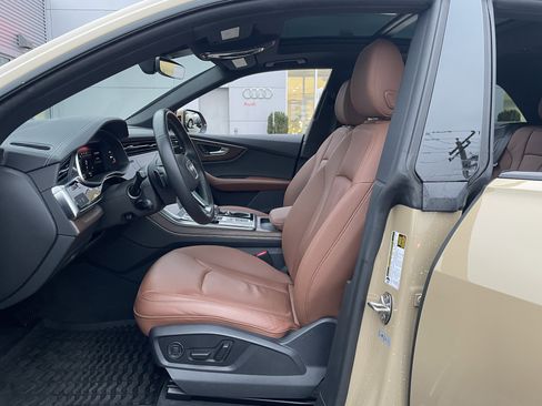 Certified 2025 Audi Q8 Premium image 8