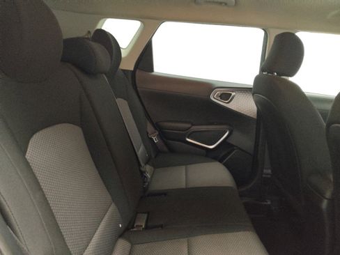 Used 2020 Kia Soul LX image 19