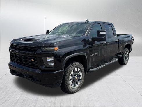 Used 2022 Chevrolet Silverado 2500 Custom w/ Custom Value Package AWD/4WD image 3
