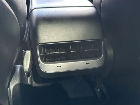 Used 2022 Tesla Model 3 Long Range image 26