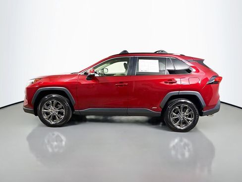 Certified 2022 Toyota RAV4 XLE Premium image 4