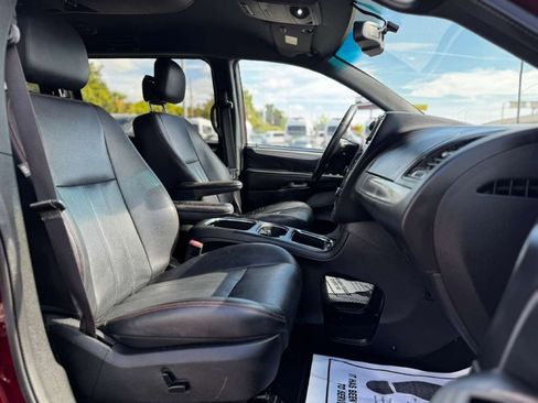 Used 2017 Dodge Grand Caravan GT image 7