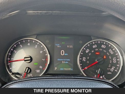 Used 2019 Toyota RAV4 LE image 21