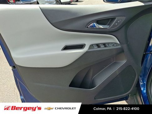 Used 2023 Chevrolet Equinox LS w/ LS Convenience Package FWD image 16