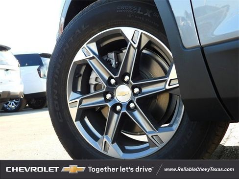 New 2025 Chevrolet Blazer LT w/ Convenience Package image 9