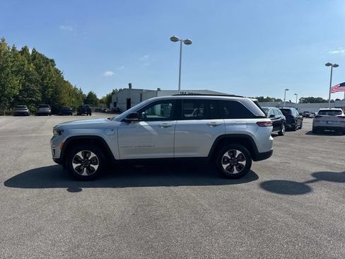 Used 2024 Jeep Grand Cherokee Limited 4xe AWD/4WD image 7