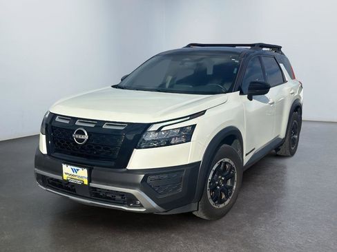 Used 2023 Nissan Pathfinder Rock Creek image 1