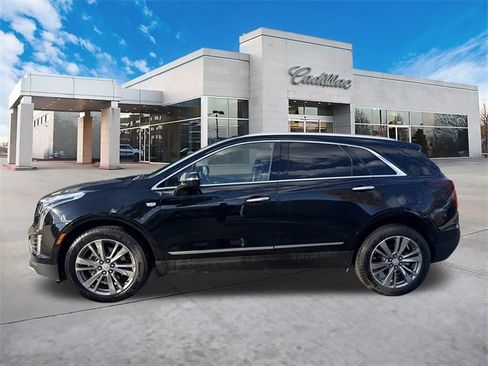 Certified 2025 Cadillac XT5 Premium Luxury image 6