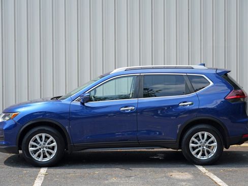 Used 2018 Nissan Rogue SV w/ Premium Package AWD/4WD image 43