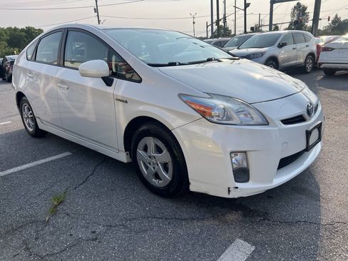 Used 2010 Toyota Prius Two FWD image 3