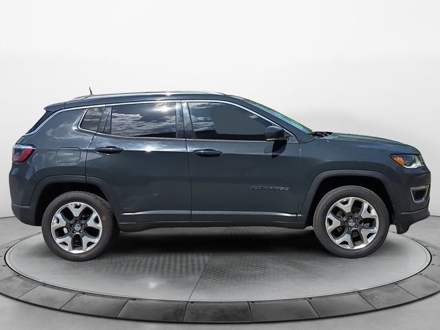 Used 2018 Jeep Compass Limited w/ Navigation Group AWD/4WD image 6