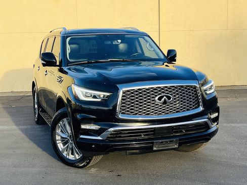 Used 2018 INFINITI QX80 4WD image 1