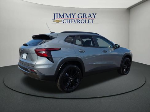 New 2026 Chevrolet Trax ACTIV w/ Driver Confidence Package FWD image 5