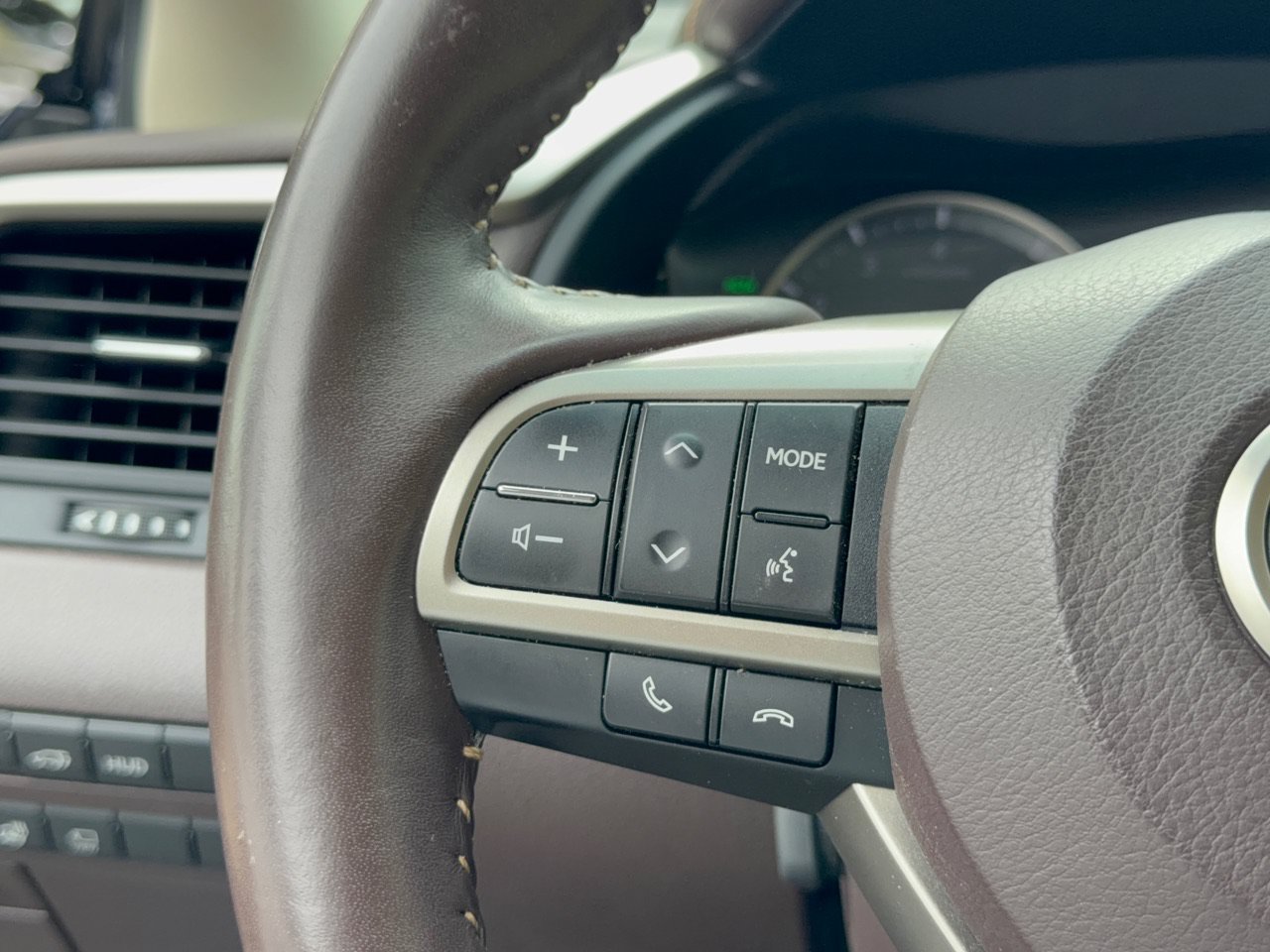 Used 2017 Lexus RX 350 AWD w/ Luxury Package image 18