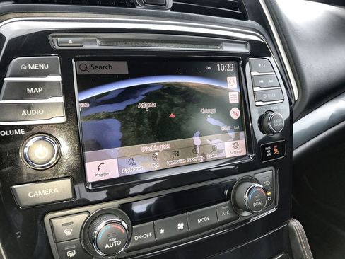 Used 2023 Nissan Maxima SR w/ Sport Mat Group FWD image 18